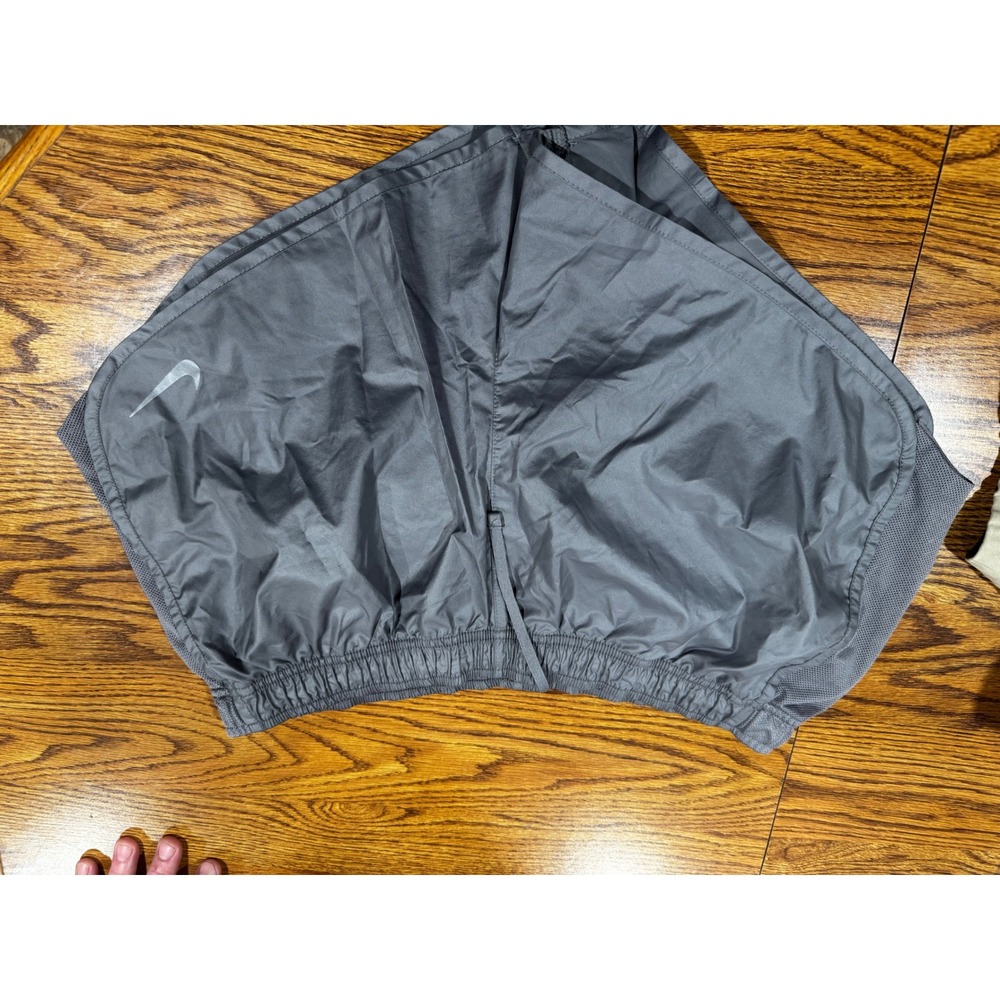 Nike Dri-FIT Womens Gray‎ Running Shorts Mesh Panels Size M 1101